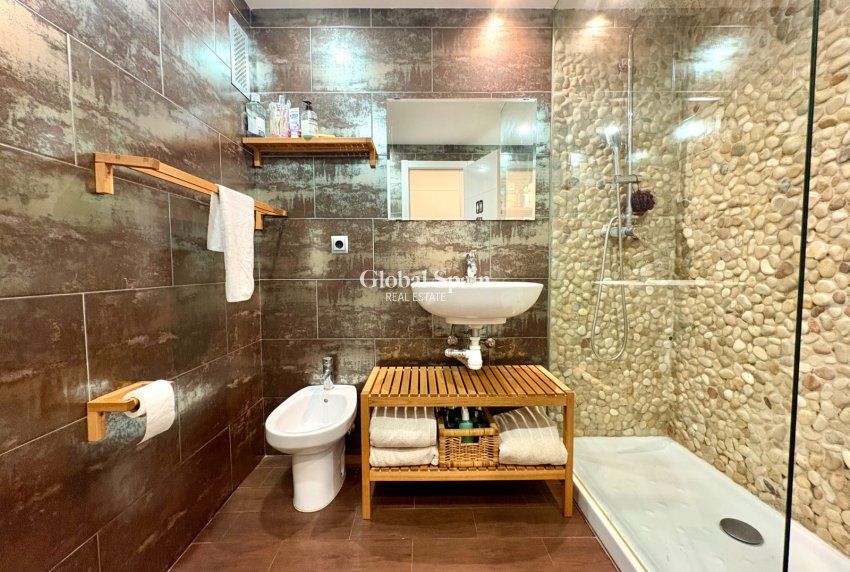 Resale - APARTMENT -
DENIA - Center