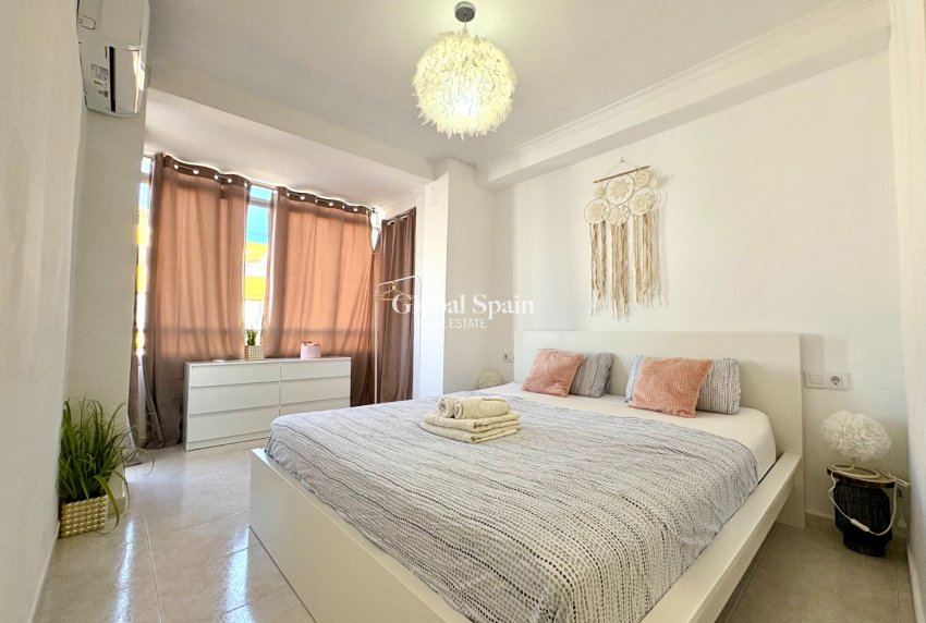 Resale - APARTMENT -
DENIA - Center