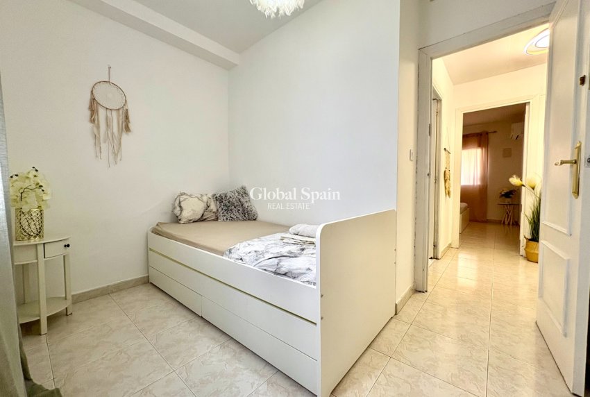 Resale - Apartment -
DENIA - Center