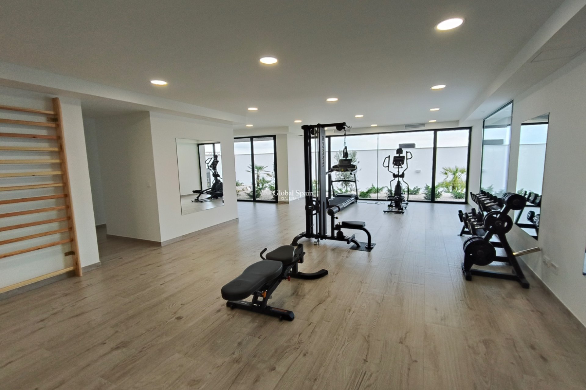 Resale - APARTMENT -
DENIA - Costa Blanca