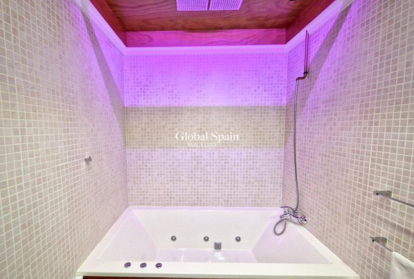 Resale - APARTMENT -
DENIA - Costa Blanca