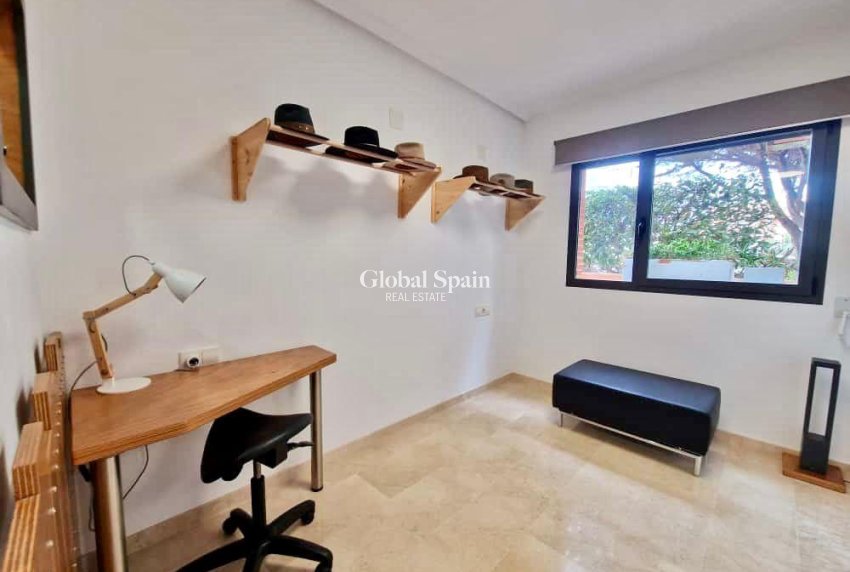 Resale - APARTMENT -
DENIA - Costa Blanca