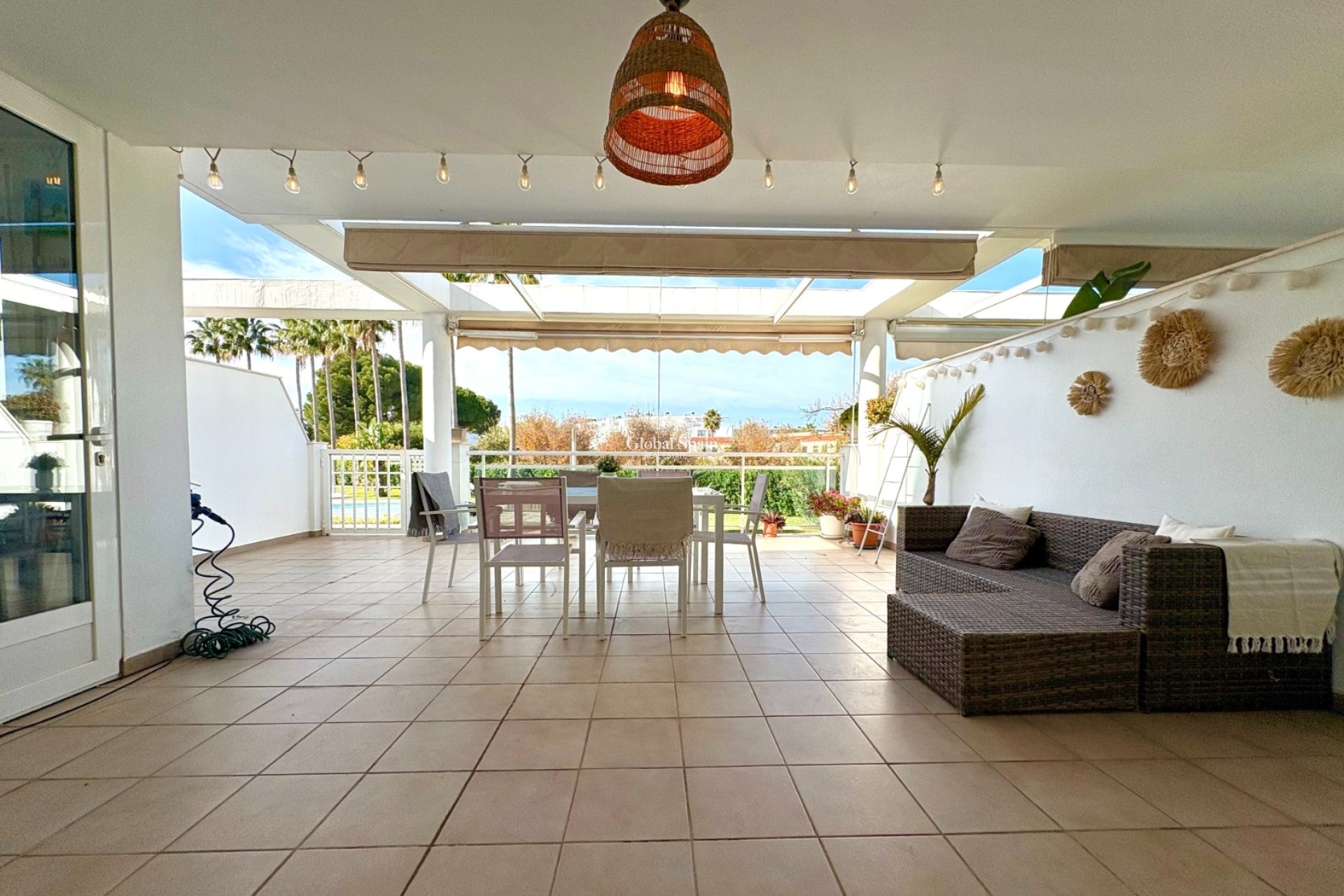 Resale - APARTMENT -
DENIA - Les Marines - Las Marinas