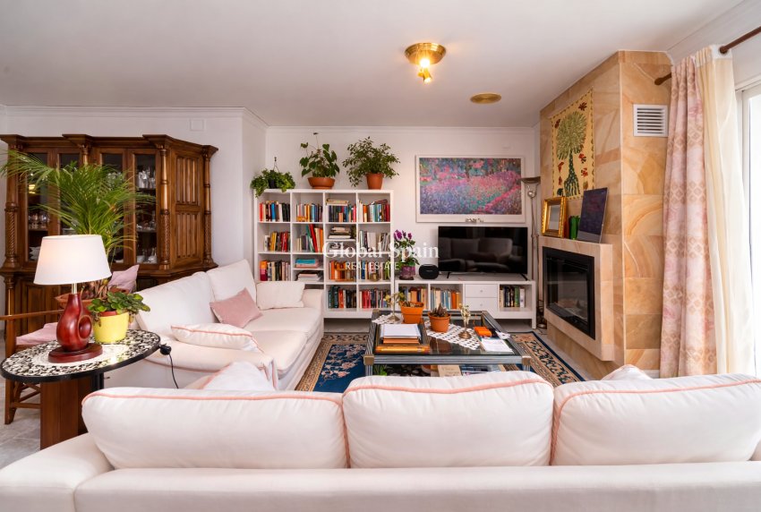 Resale - APARTMENT -
DENIA - Les Marines - Las Marinas