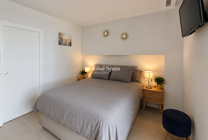 Resale - APARTMENT -
DENIA - Les Marines - Las Marinas