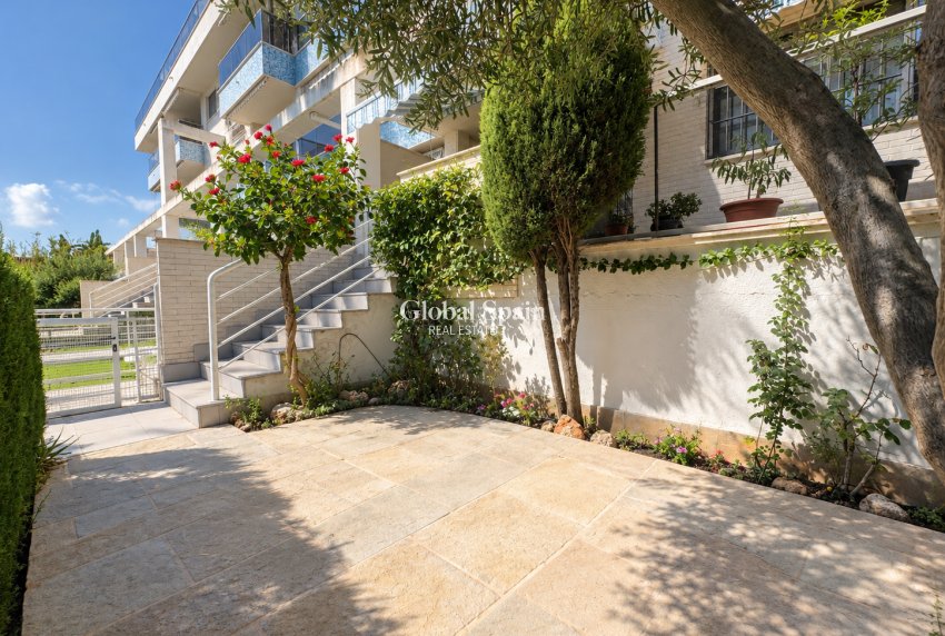 Resale - APARTMENT -
DENIA - Les Marines - Las Marinas