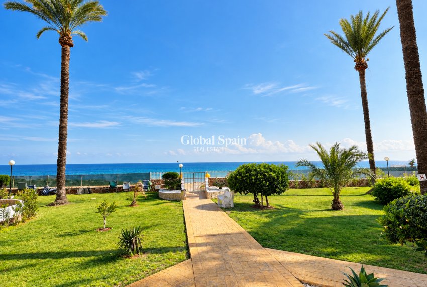 Resale - APARTMENT -
DENIA - Les Marines - Las Marinas