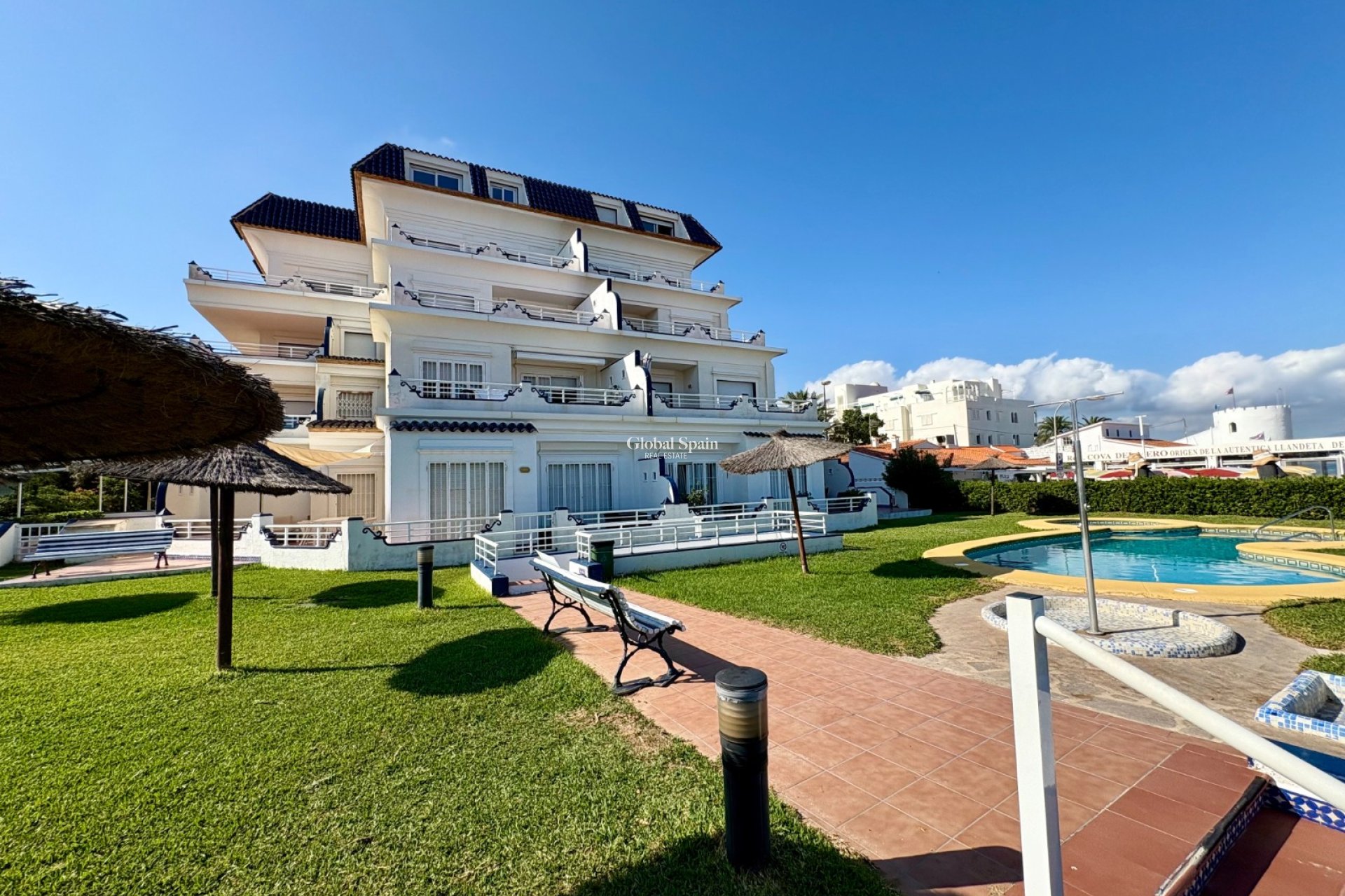 Resale - Apartment -
DENIA - Les Marines - Las Marinas