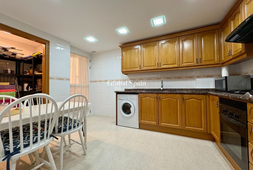 Resale - APARTMENT -
DENIA - Port