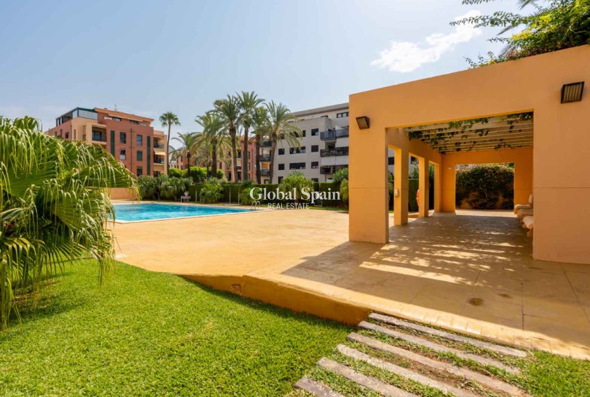 Resale - APARTMENT -
DENIA - Port