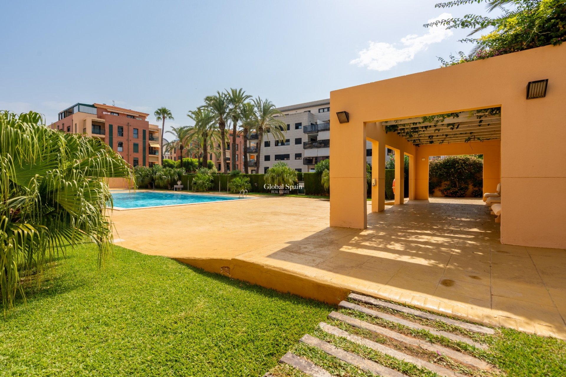 Resale - APARTMENT -
DENIA - Port