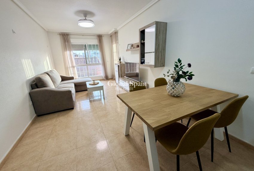 Resale - APARTMENT -
DOLORES - Costa Blanca