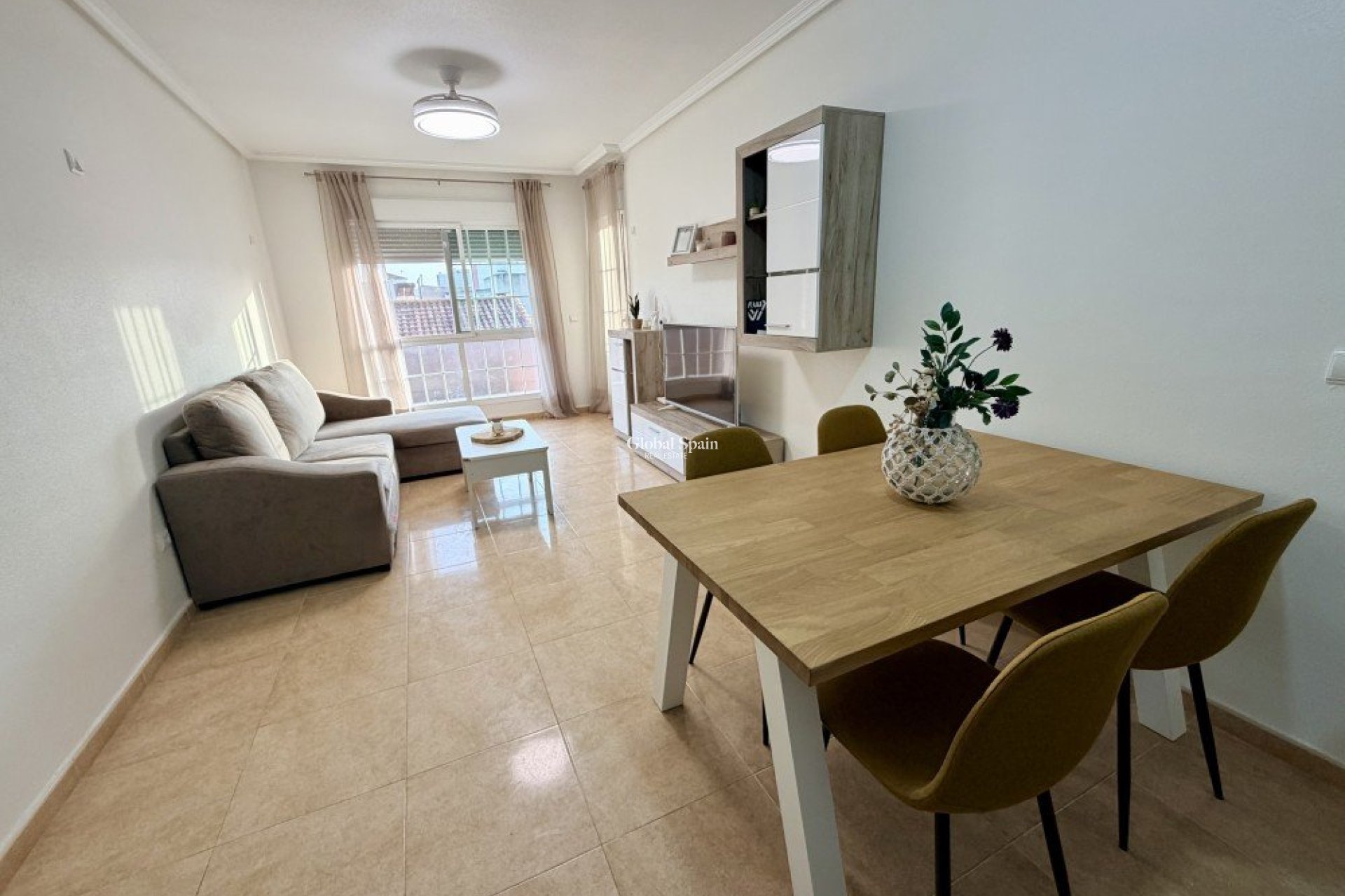Resale - APARTMENT -
DOLORES - Costa Blanca