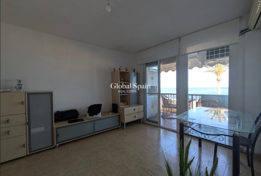 Resale - APARTMENT -
EL CAMPELLO - Costa Blanca