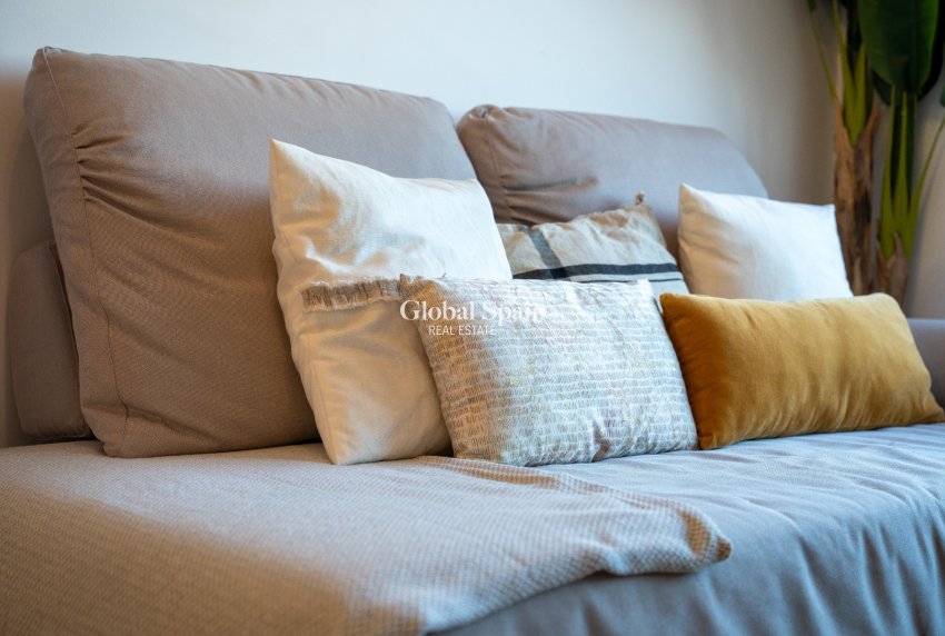 Resale - APARTMENT -
EL CAMPELLO - Costa Blanca