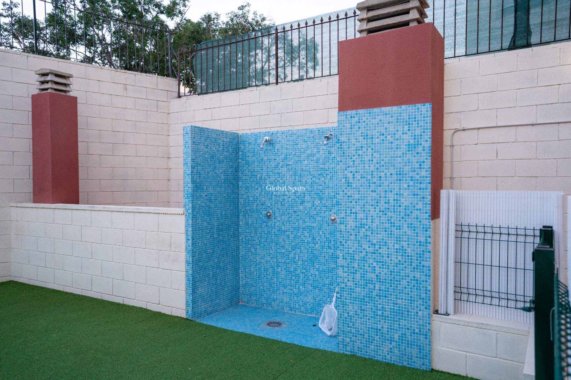 Resale - APARTMENT -
EL CAMPELLO - Costa Blanca