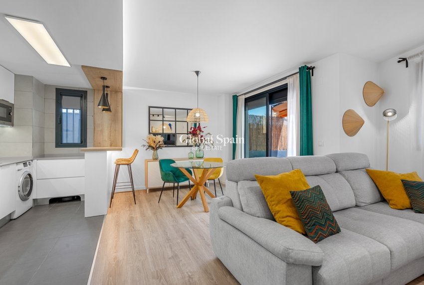 Resale - APARTMENT -
EL CAMPELLO - Muchavista