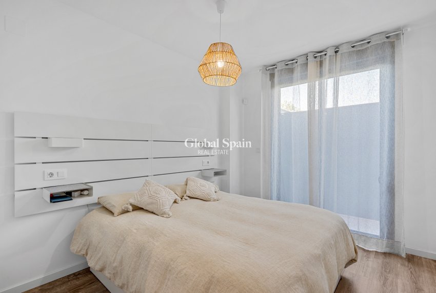 Resale - APARTMENT -
EL CAMPELLO - Muchavista