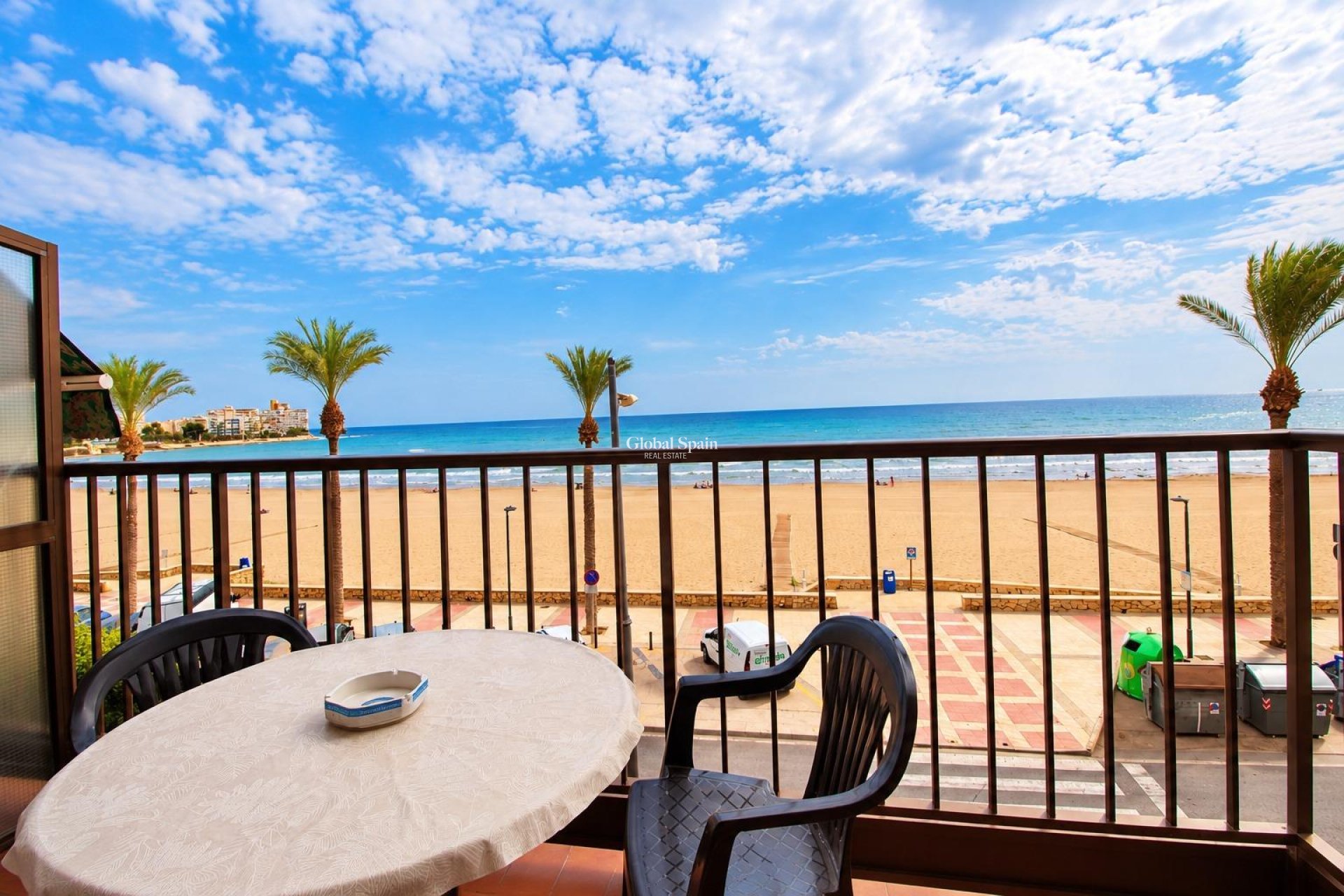Resale - APARTMENT -
El Campello - Playa Muchavista