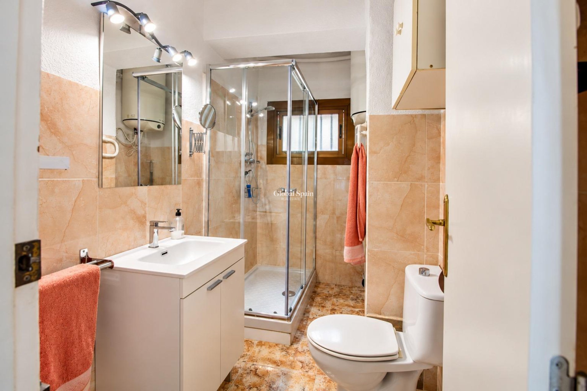 Resale - APARTMENT -
El Campello - Playa Muchavista