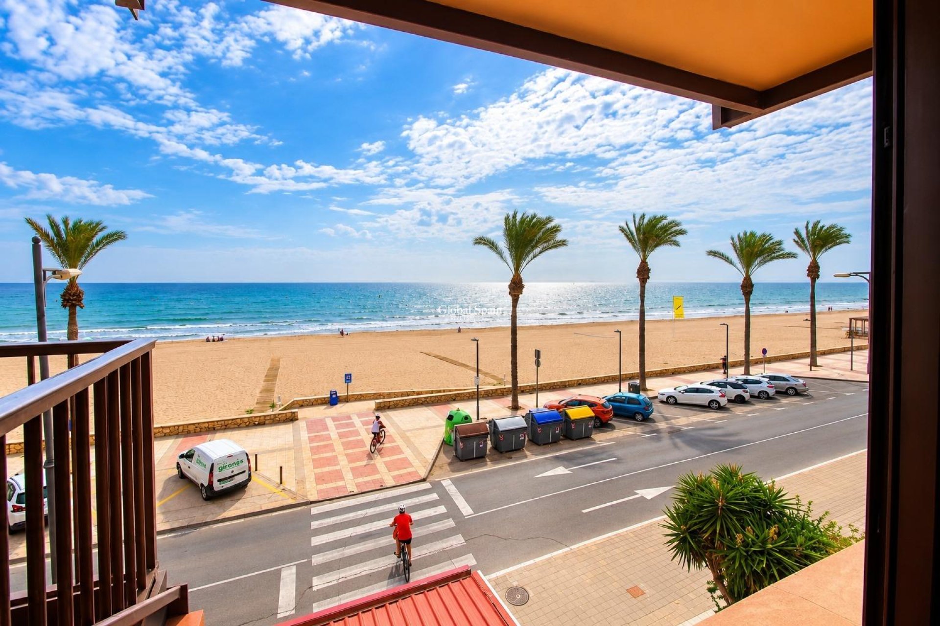 Resale - APARTMENT -
El Campello - Playa Muchavista