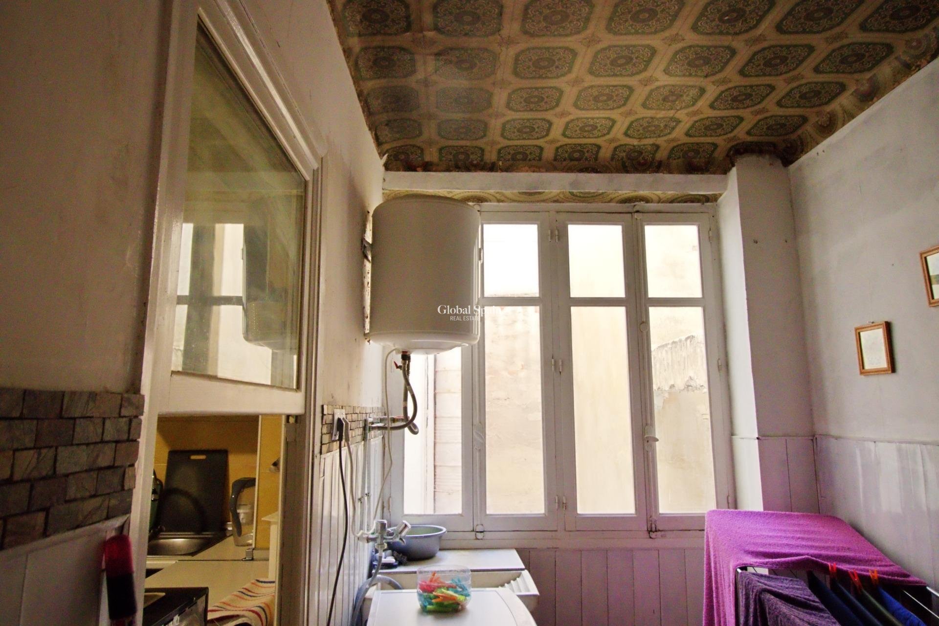 Resale - APARTMENT -
ELCHE - Plaza Crevillente-juzgados