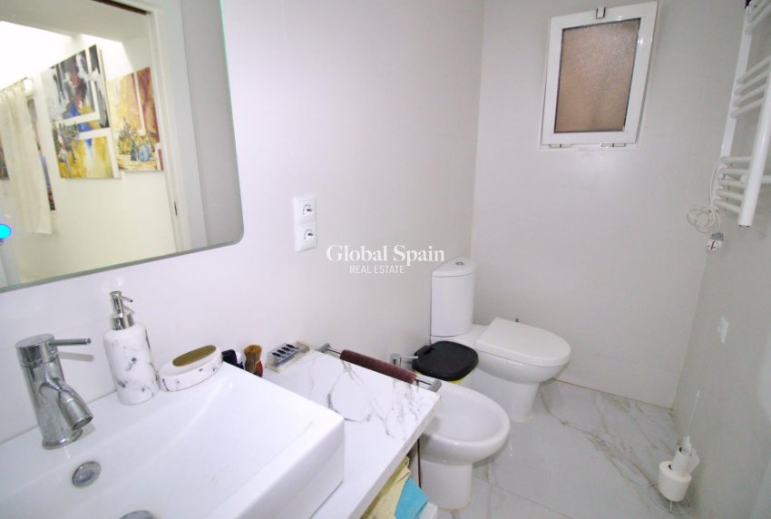 Resale - APARTMENT -
ELCHE - Plaza Crevillente-juzgados