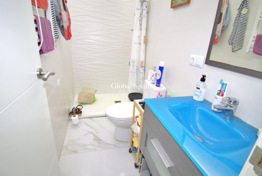 Resale - APARTMENT -
ELCHE - Plaza Crevillente-juzgados