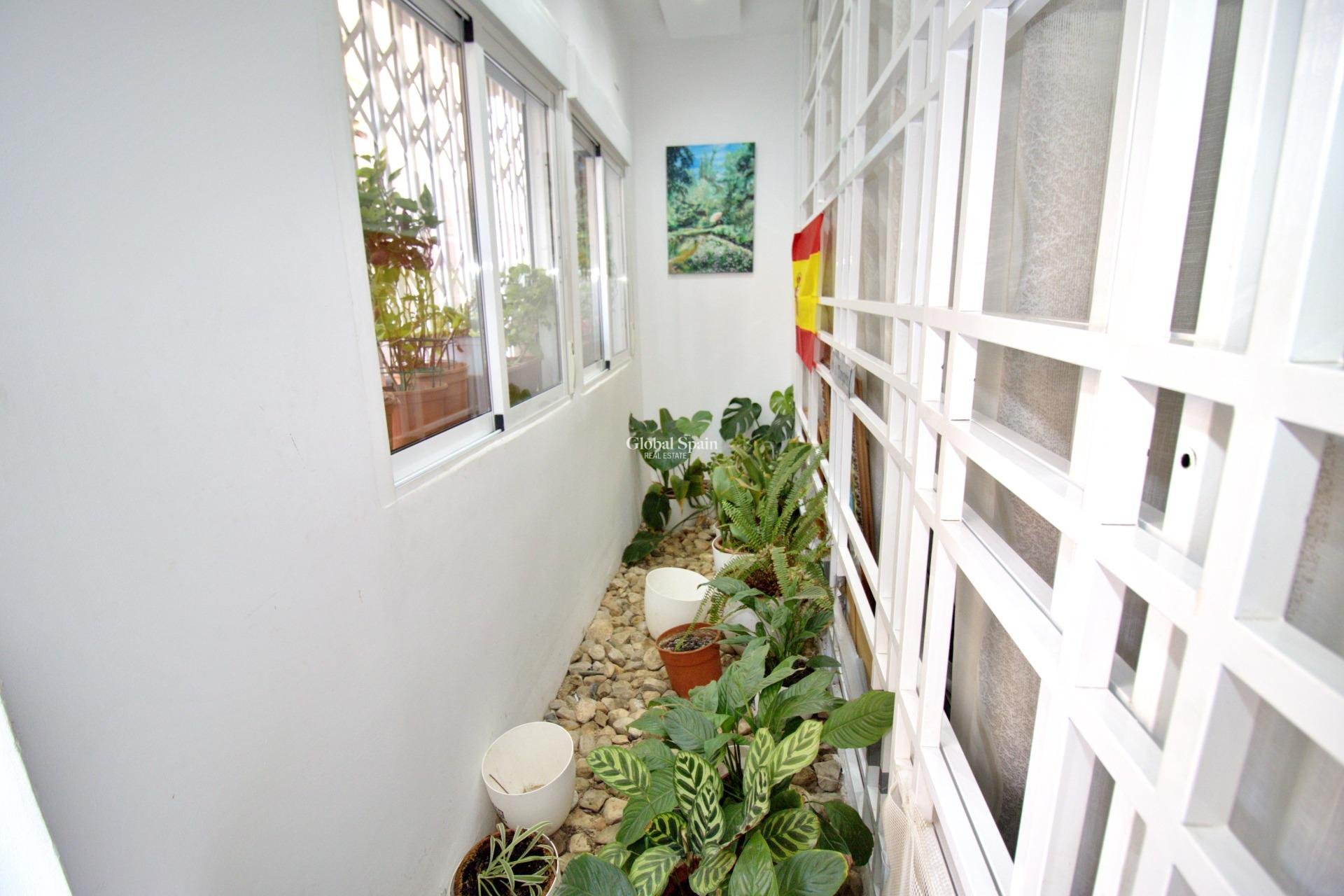 Resale - APARTMENT -
ELCHE - Plaza Crevillente-juzgados