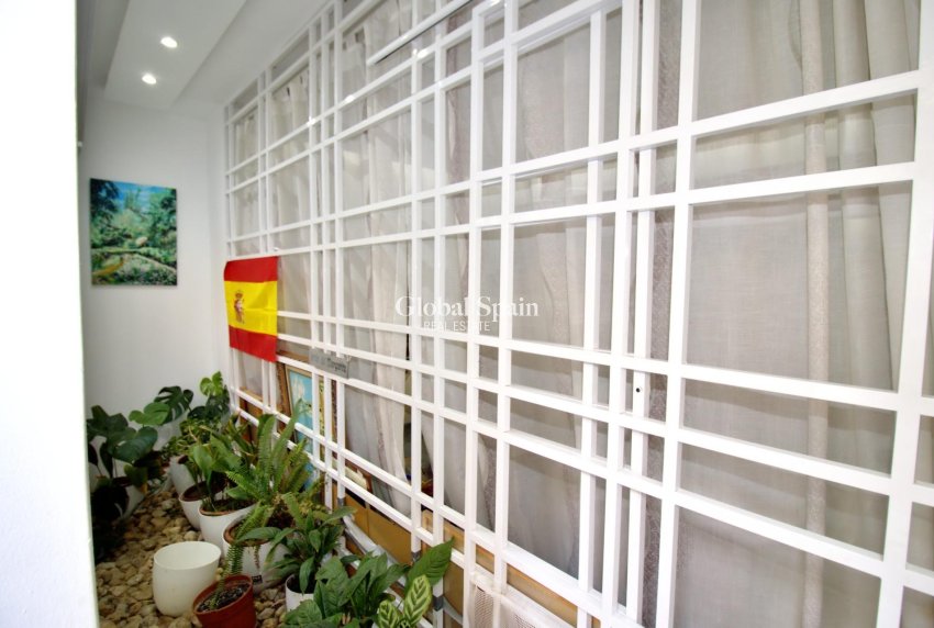 Resale - APARTMENT -
ELCHE - Plaza Crevillente-juzgados