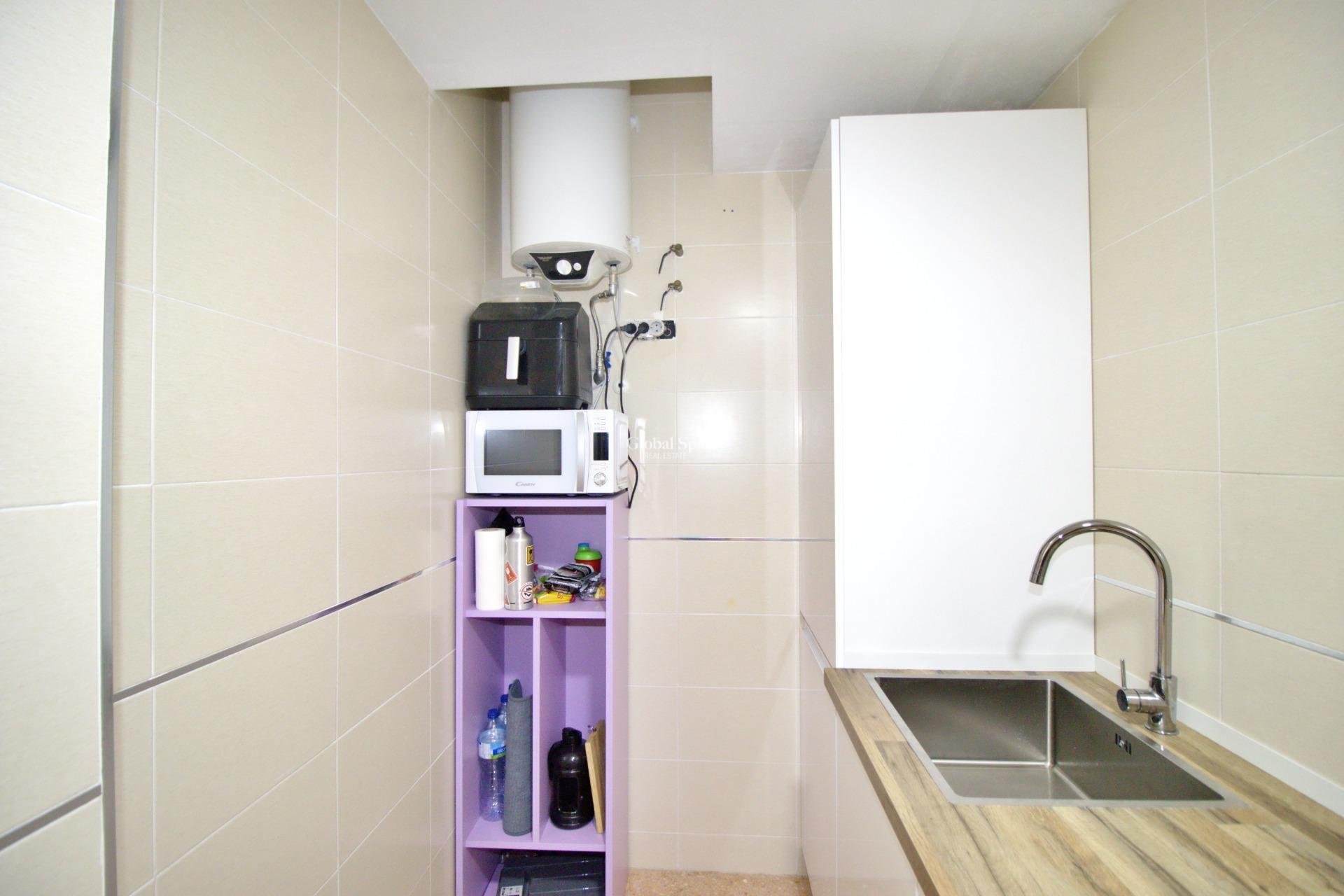 Resale - APARTMENT -
ELCHE - Plaza Madrid
