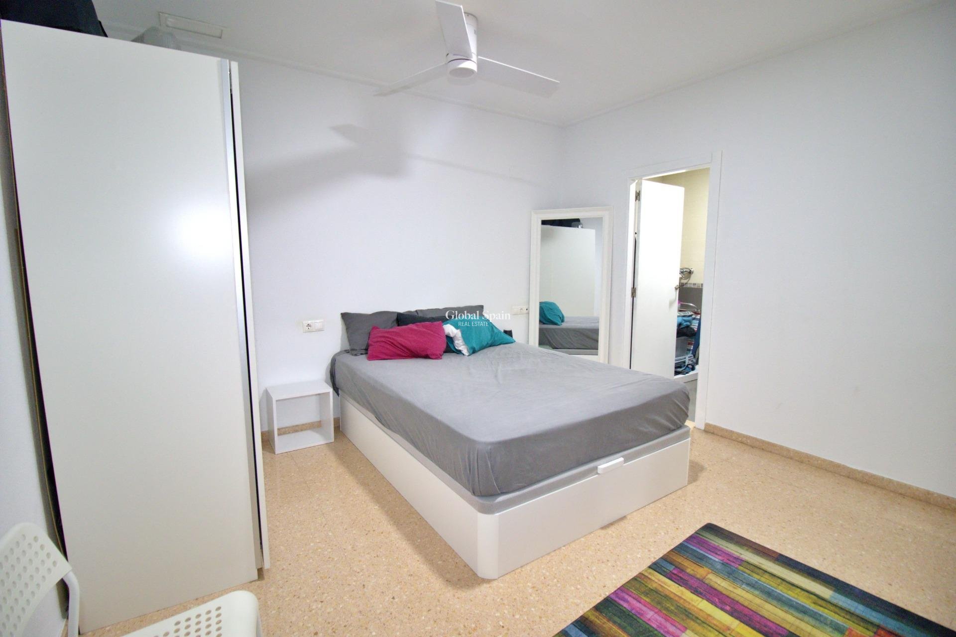 Resale - APARTMENT -
ELCHE - Plaza Madrid
