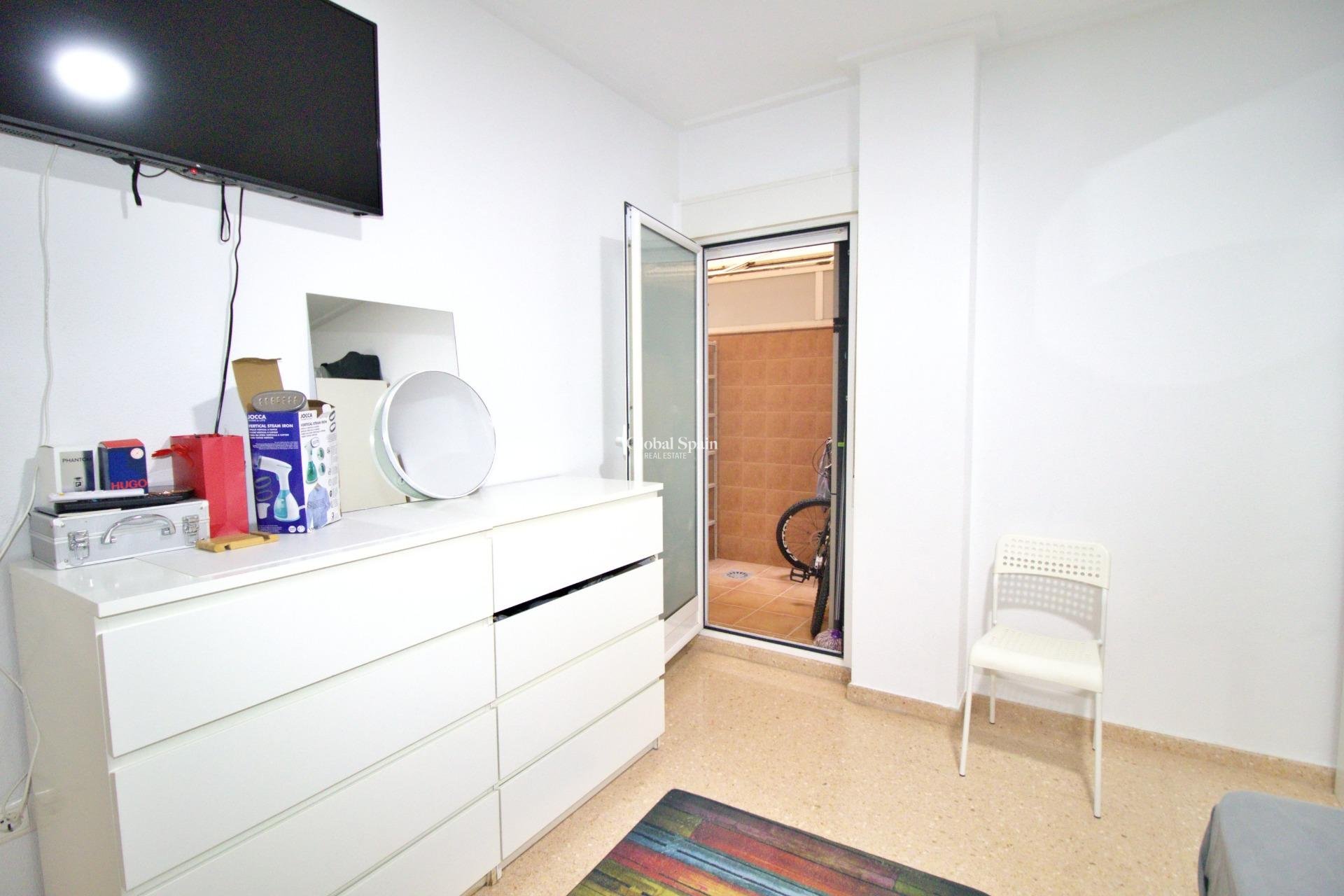Resale - APARTMENT -
ELCHE - Plaza Madrid