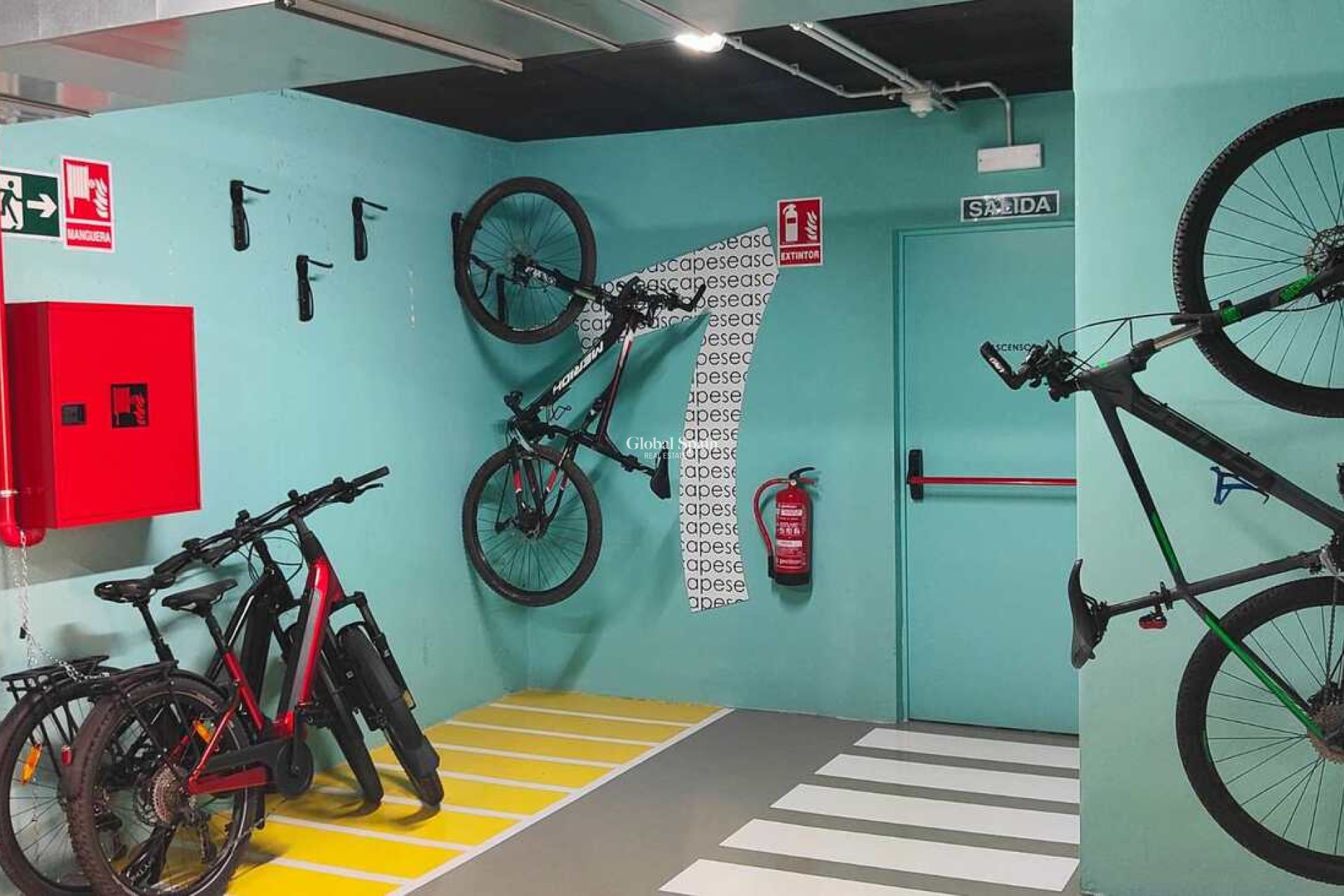 Resale - APARTMENT -
FINESTRAT - Costa Blanca