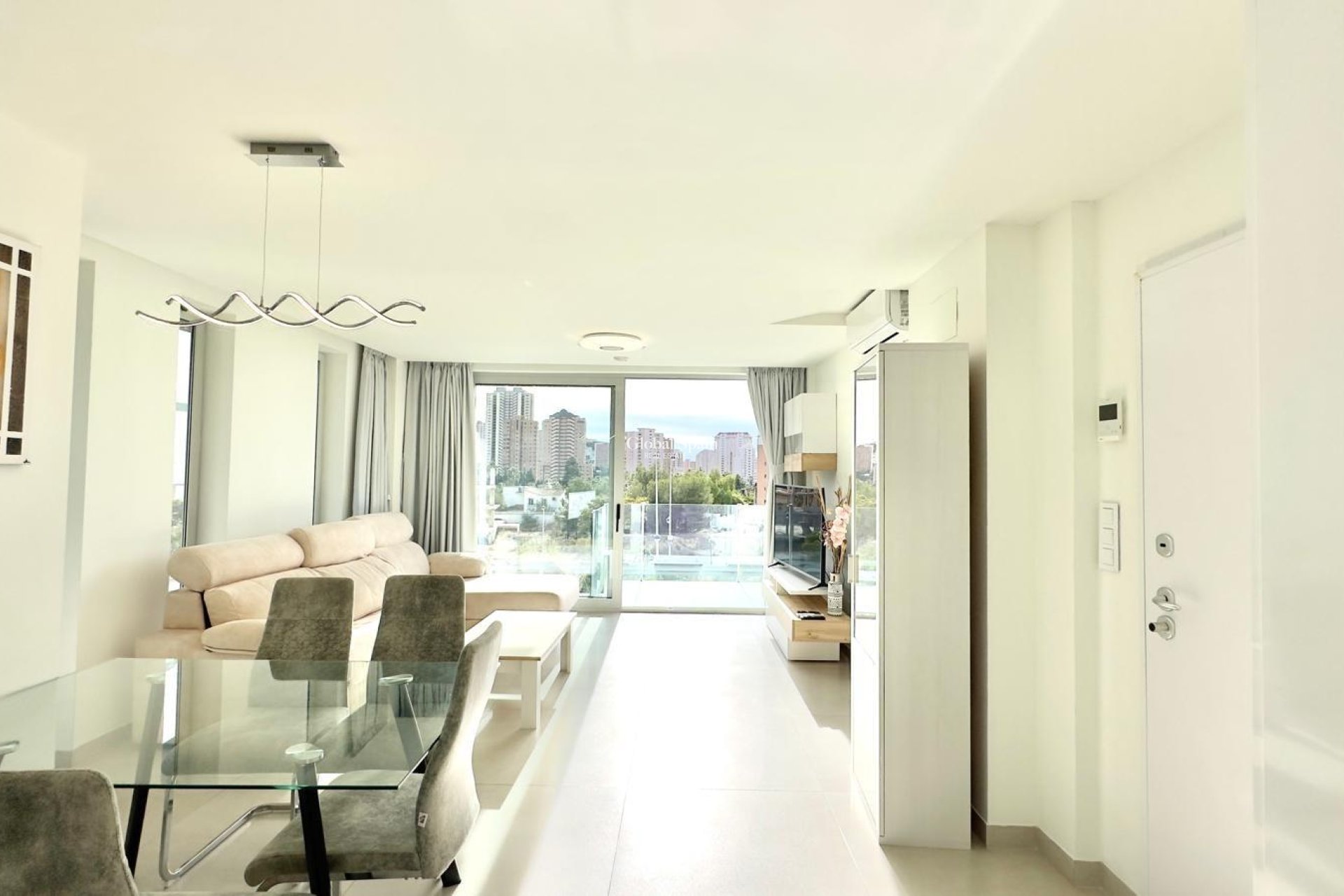 Resale - APARTMENT -
FINESTRAT