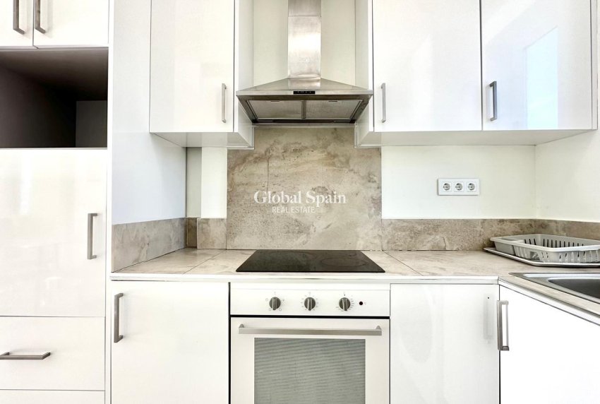 Resale - APARTMENT -
FINESTRAT