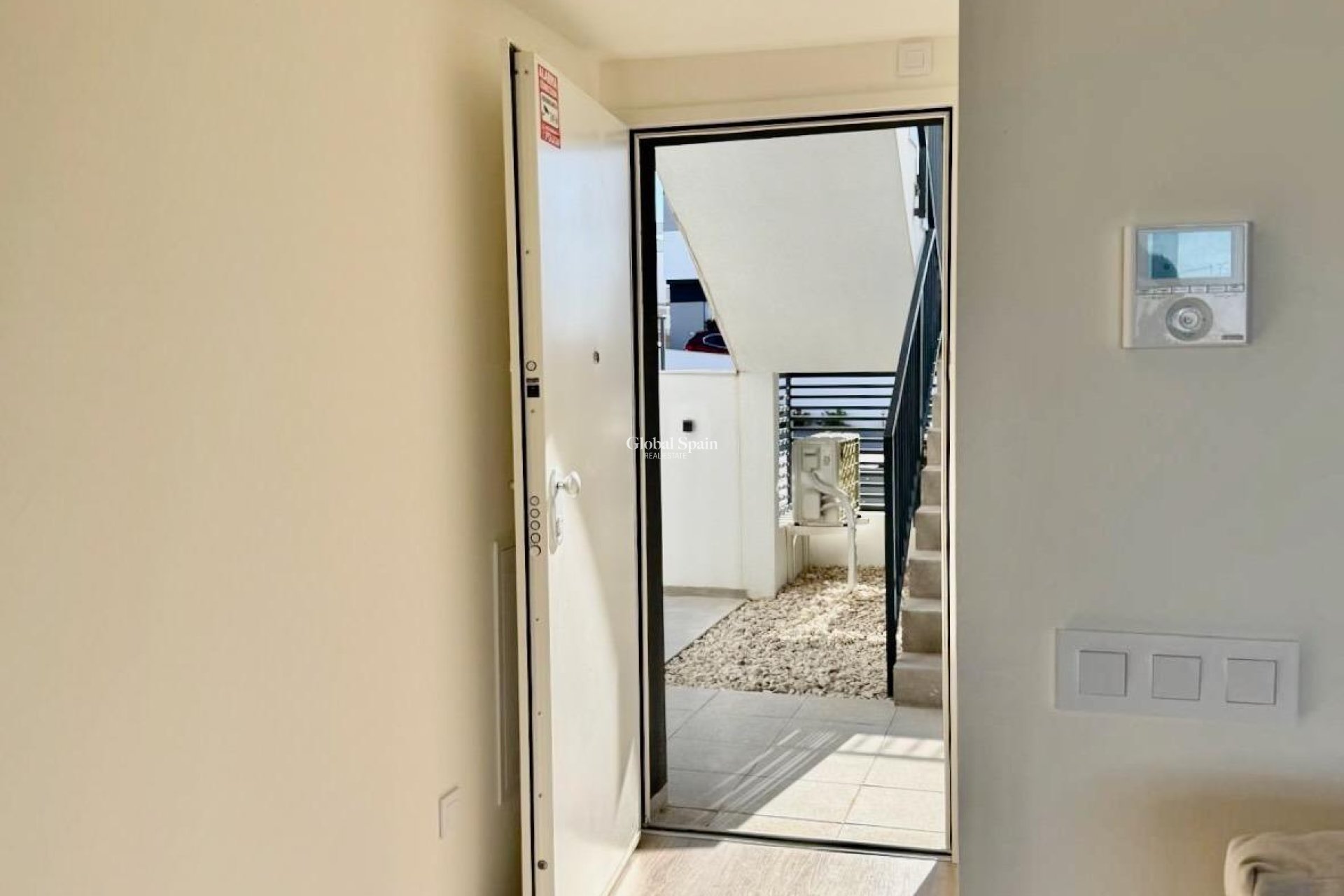 Resale - APARTMENT -
FINESTRAT