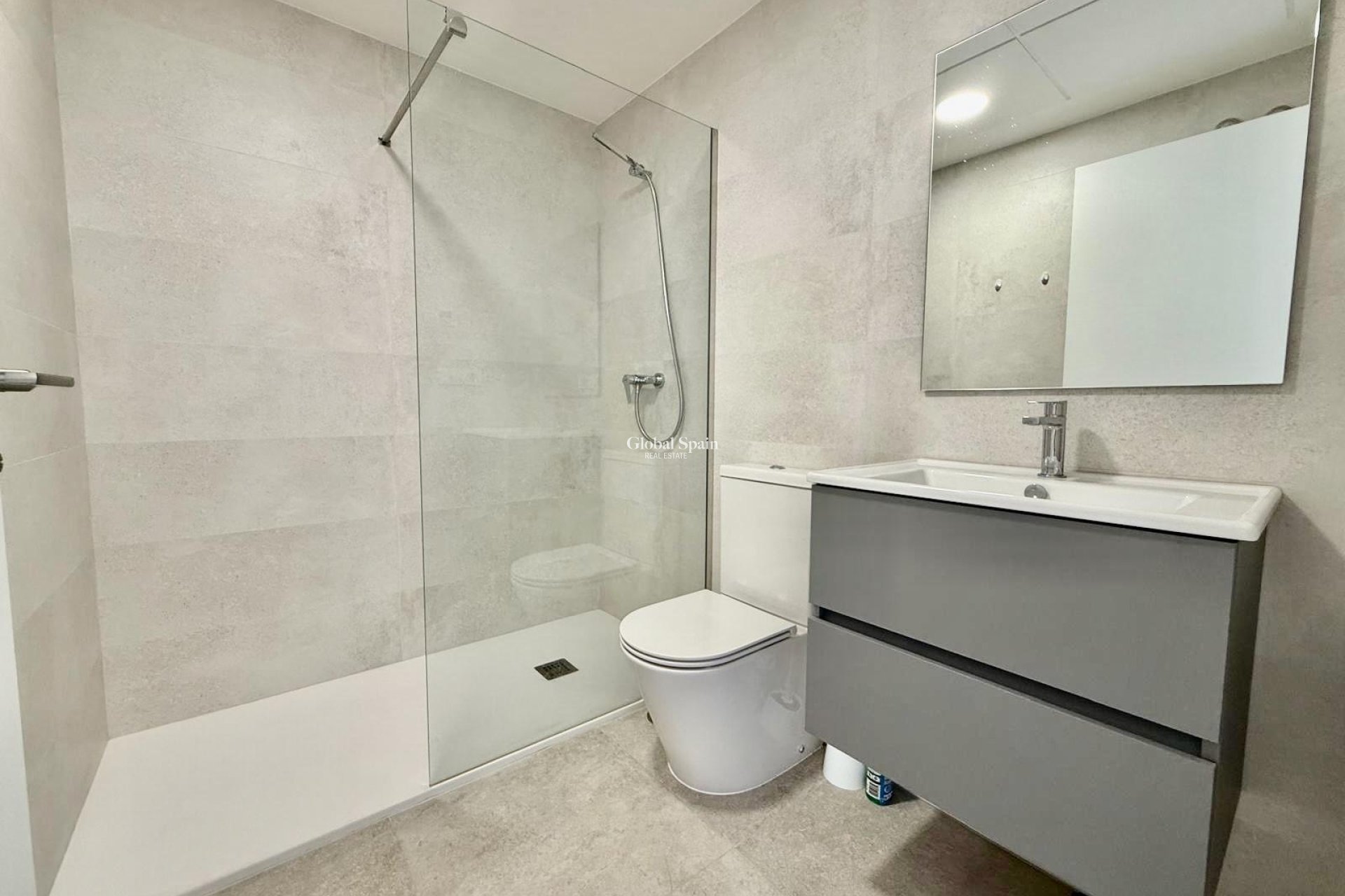 Resale - APARTMENT -
FINESTRAT