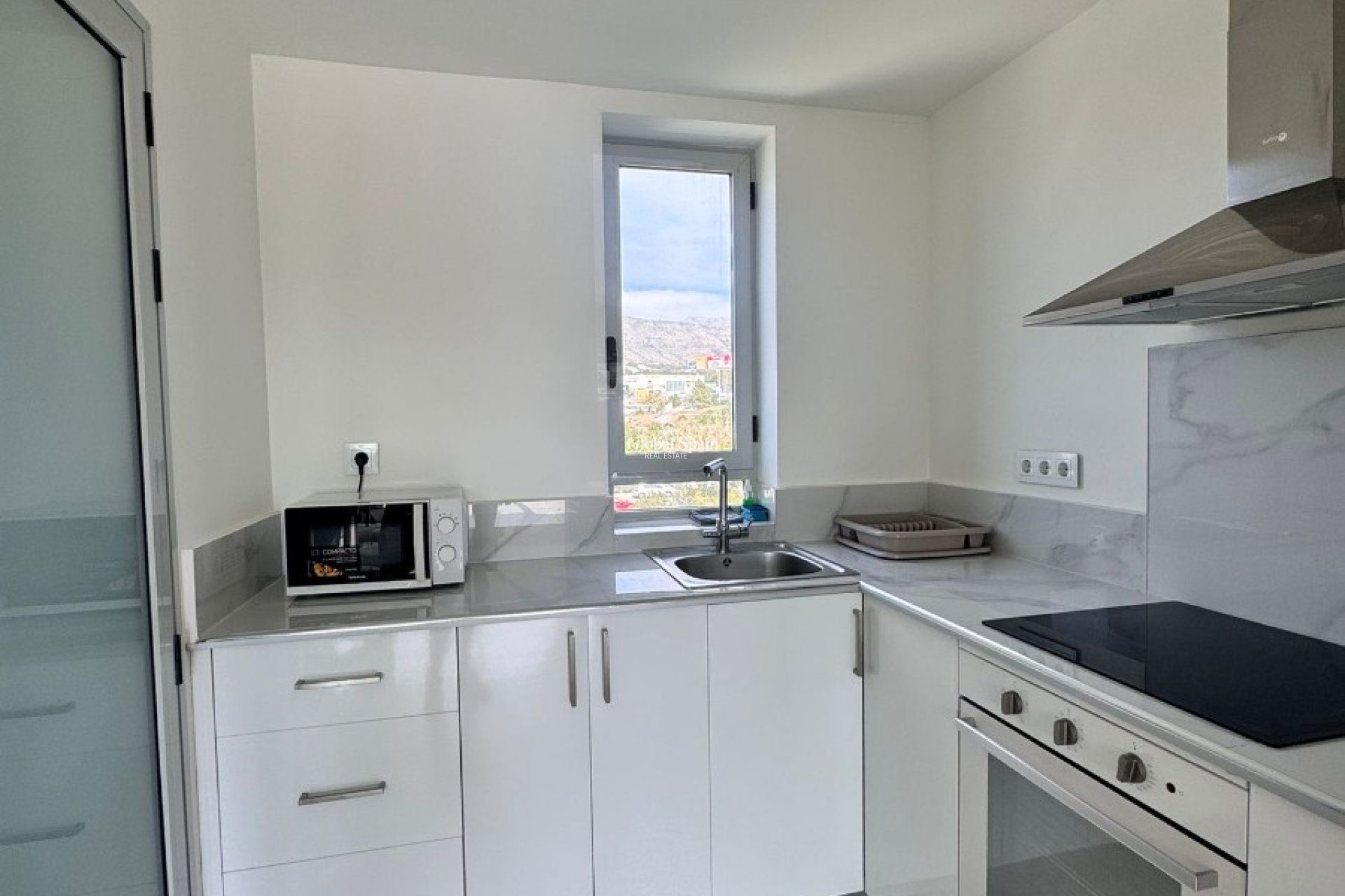 Resale - APARTMENT -
FINESTRAT