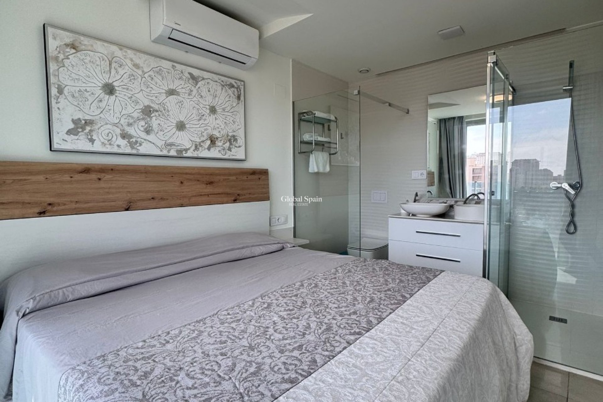 Resale - APARTMENT -
FINESTRAT