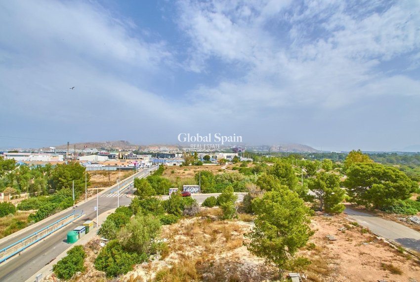 Resale - APARTMENT -
FINESTRAT