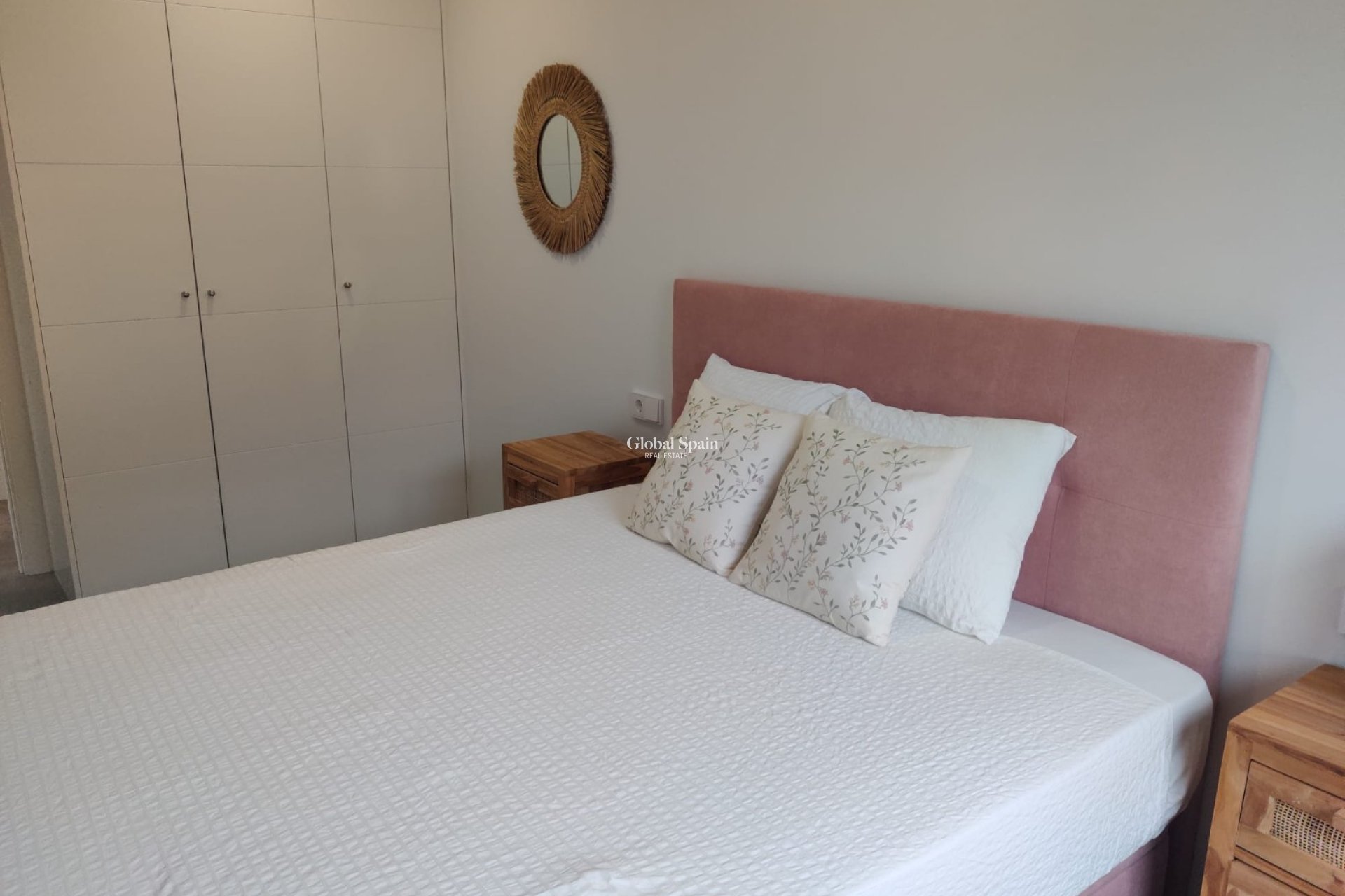 Resale - APARTMENT -
FINESTRAT