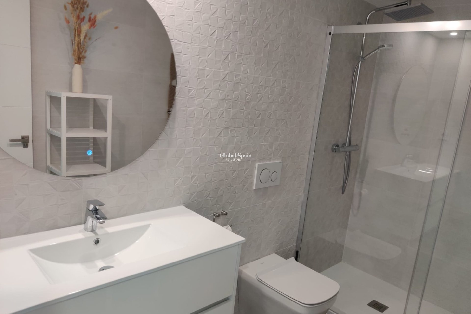 Resale - APARTMENT -
FINESTRAT