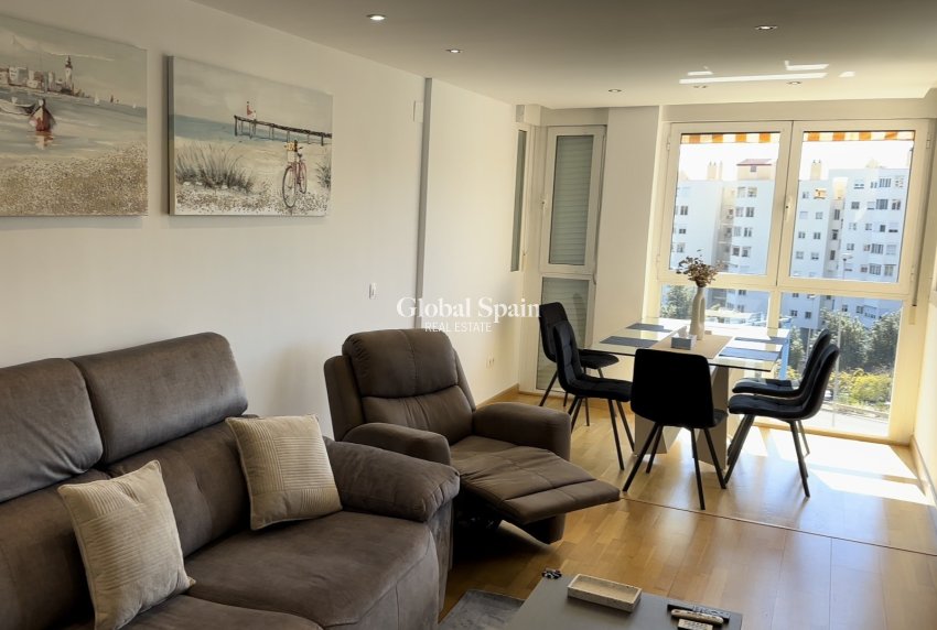 Resale - Apartment - Flat -
ALICANTE - Babel