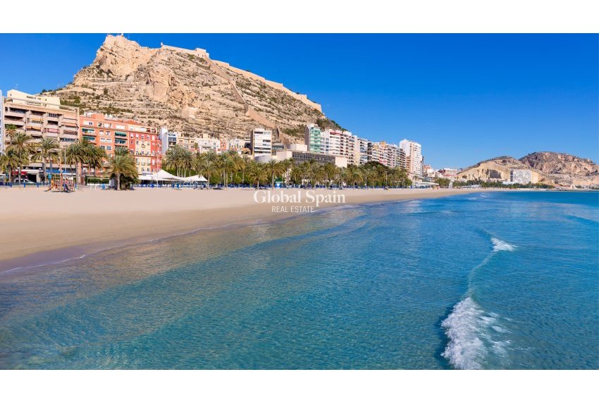 Resale - Apartment - Flat -
ALICANTE - Centro