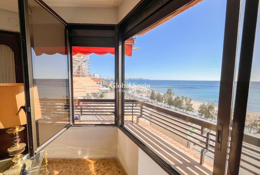 Resale - Apartment - Flat -
ALICANTE - Centro