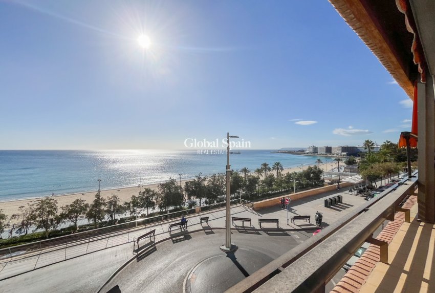 Resale - Apartment - Flat -
ALICANTE - Centro