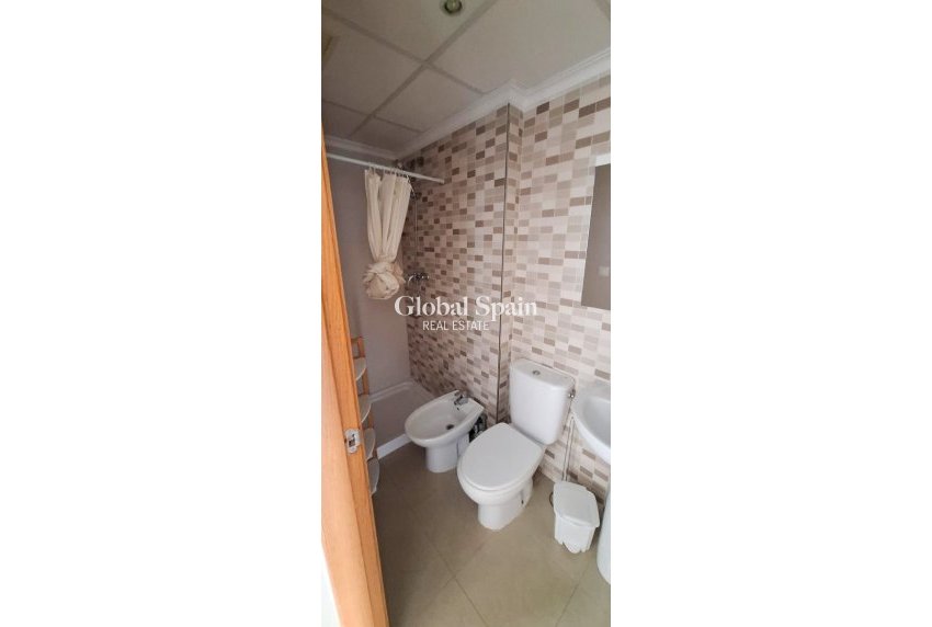Resale - Apartment - Flat -
GUARDAMAR DEL SEGURA