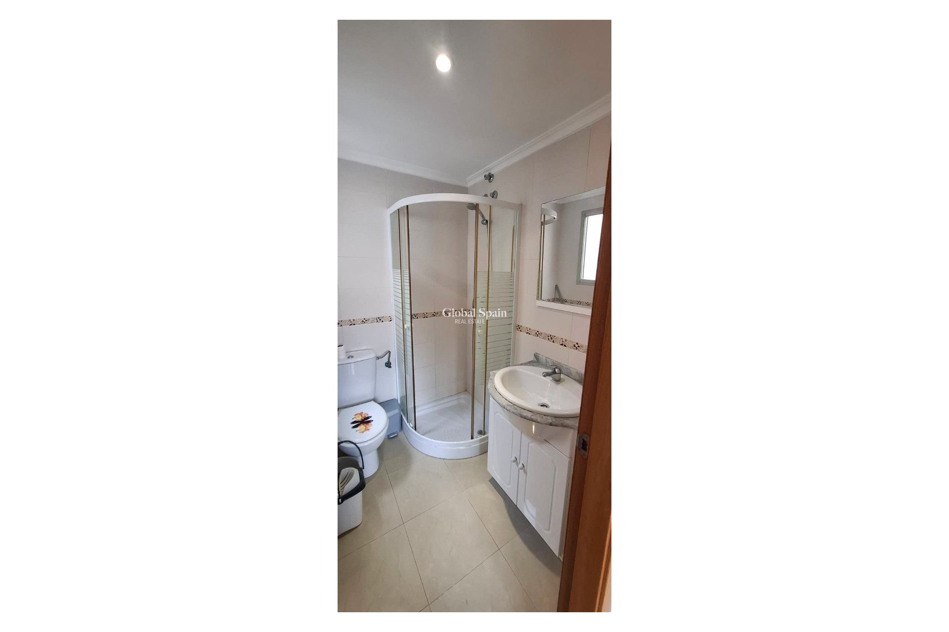 Resale - Apartment - Flat -
GUARDAMAR DEL SEGURA