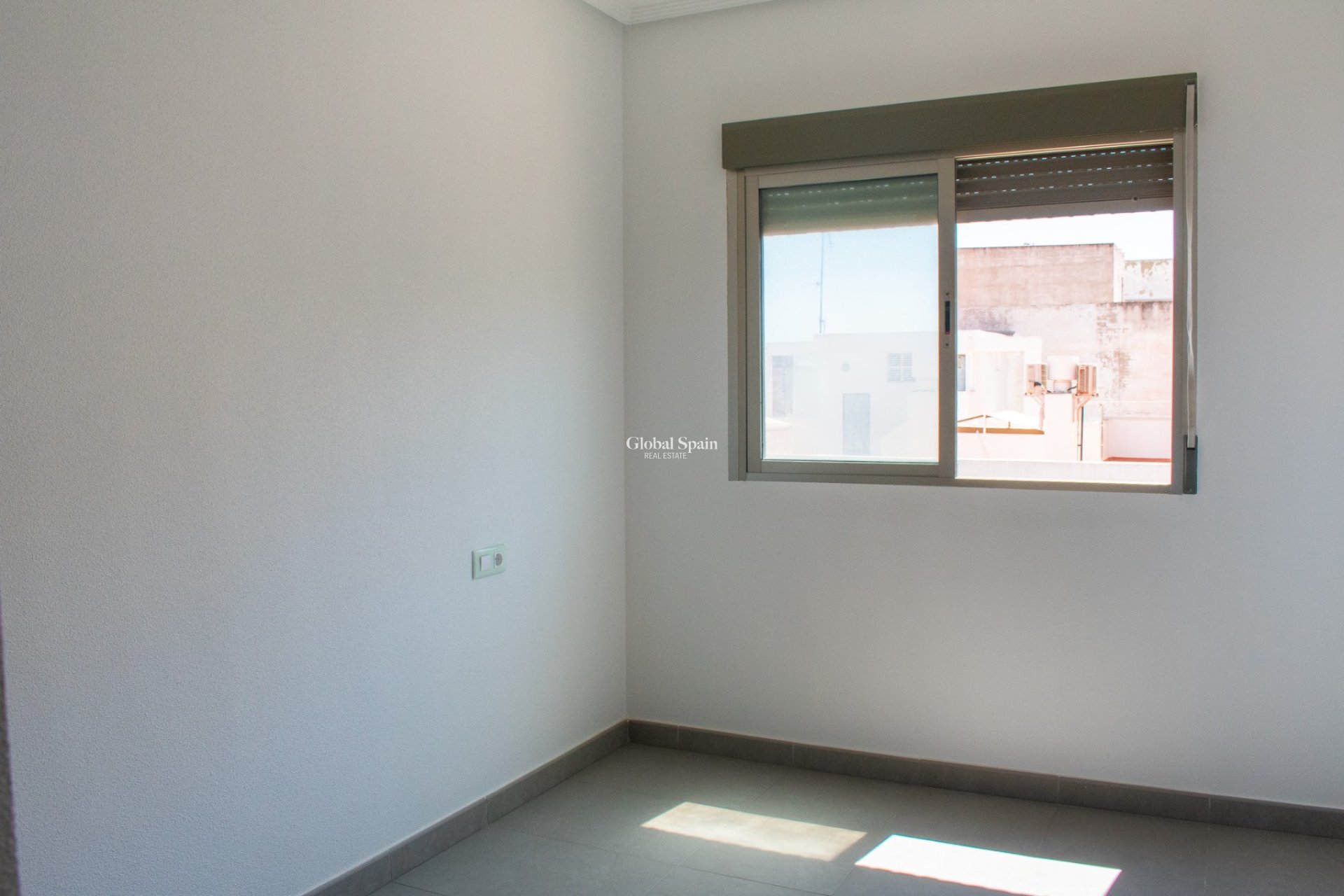 Resale - Apartment - Flat -
GUARDAMAR DEL SEGURA